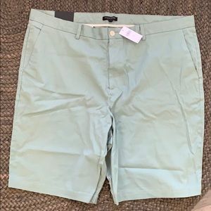 NWT men’s banana republic green shorts